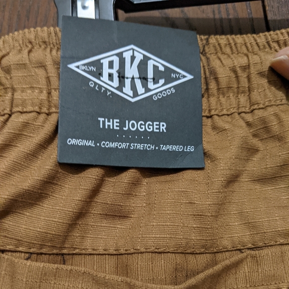 Men's Joggers - Picture 4 of 6